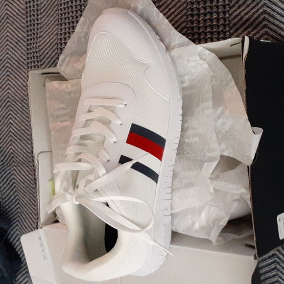 Tommy Hilfiger Mens Sneakers.Brand New In Box,Never Even Tried On. - Picture 1 of 6
